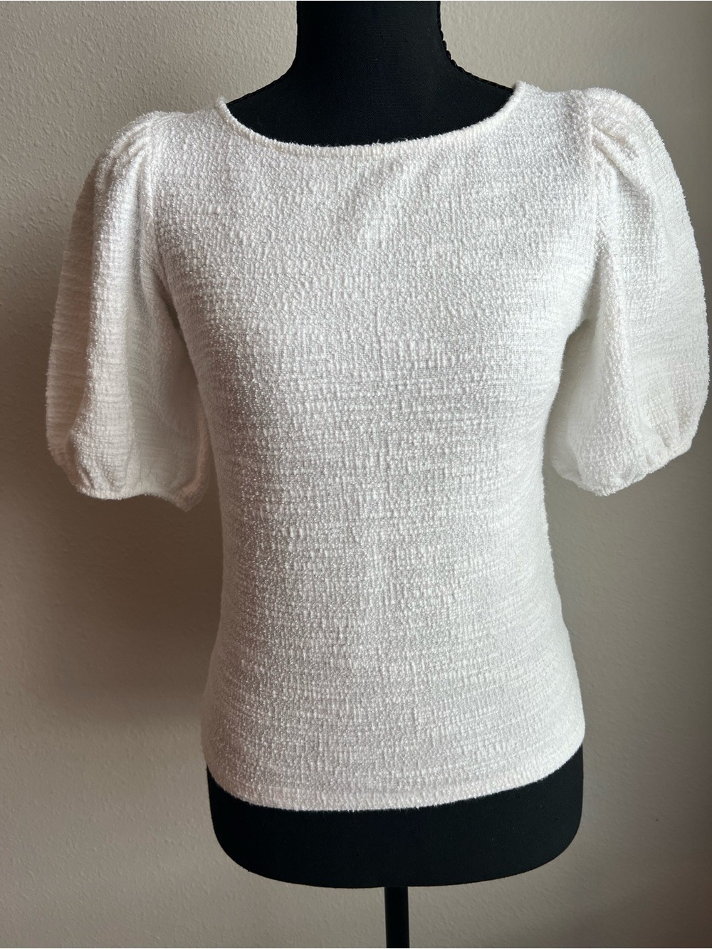 Express White Textured Puff-Sleeve Top